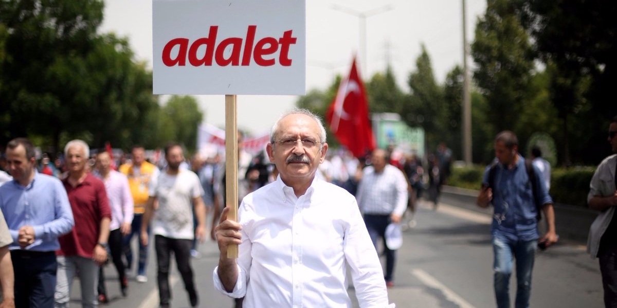 Kemal Kılıçdaroğlu, 25 gün süren Adalet Yürüyüşü'nde Ankara'dan İstanbul'a 432 kilometre yürüyerek 'adalet' talep etmişti