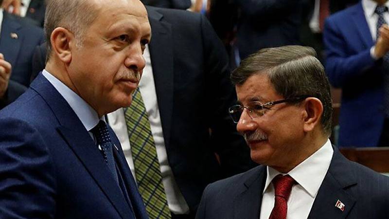 AKP li Birinci den Davutoğlu na geri dön çağrısı AK Parti çatısında