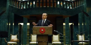 Saraya ‘3 dönem yasağını kaldırın’ ziyareti