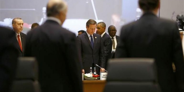 G20 Liderler Zirvesi Ankara ve Paris katliamları için saygı duruşuyla başladı