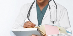 Sağlık Bakanı: Doktorlar eş durumundan nakil isteyemeyecek