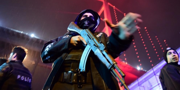16 yıllık polisti, 'FETÖ'den ihraç edildi, bir gecelik bodyguard işi bulduğu Reina'da yaralandı