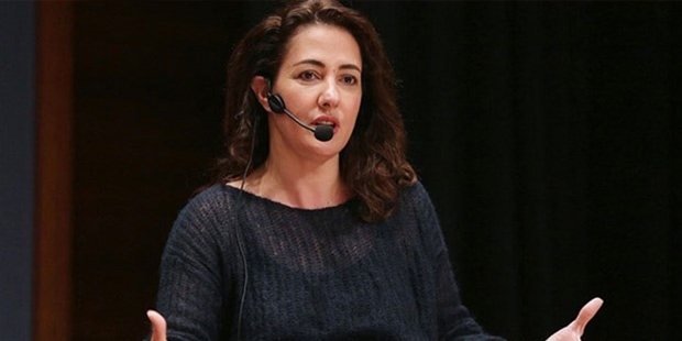 Meltem Cumbul 11 maddede kendi gerekçelerini yazdı; "hayır" demezseniz ne olacak?