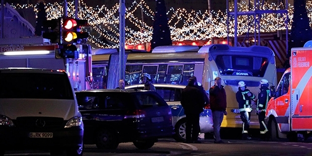 Berlin saldırganı ile bağlantılı 3 kişi İstanbul’da yakalandı