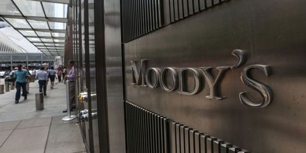 Moody's 14 Türk bankasının not görünümünü "negatif"e çekti