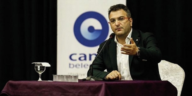 AKP’li belediye, Cem Küçük’ün programını iptal etti
