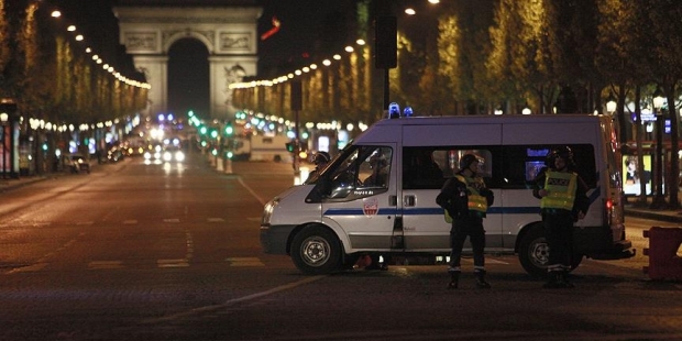 Paris saldırganının kimliği belirlendi