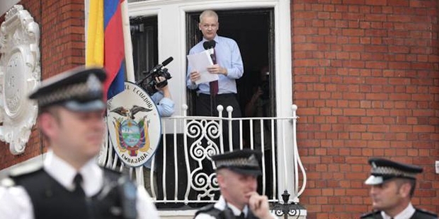 Wikileaks kurucusu Assange hakkındaki tecavüz davası düşürüldü