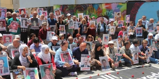 Cumartesi Anneleri: Kelimelerin yetmediği yerde, susmak en ağır cevaptır