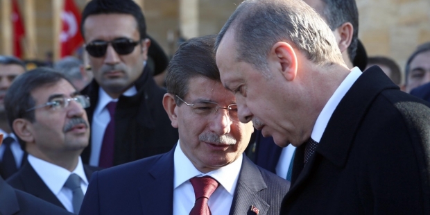 Eski danışmandan 'Davutoğlu' iddiası: Reis'in yanında önemli bir görev üstlenebilir