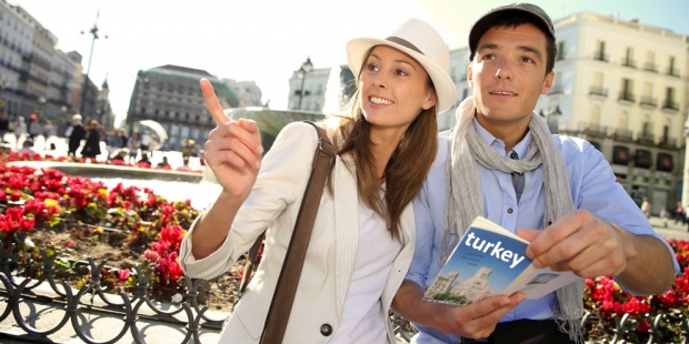 Rus turistler, Türkiye'deki alışverişlerini geçen yıla göre yüzde 403 artırdı