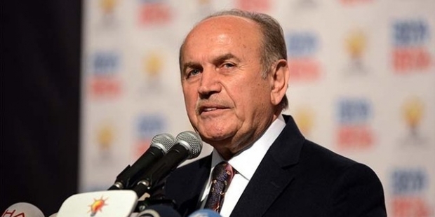 "AKP zarar görmesin diye araya girenler oldu, istifa gecikti ama Kadir Topbaş asla affedilmedi"