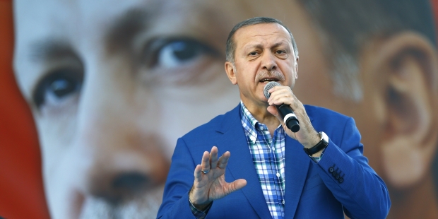 "Erdoğan neden talimat vermiyor, üç devlet bankası faizleri bir gecede indirebilir"