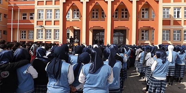 Bir yılda 1002 imam hatip açıldı