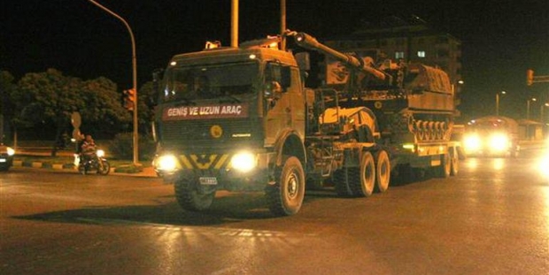Suriye sınırına topçu bataryası ile komando birliği sevki