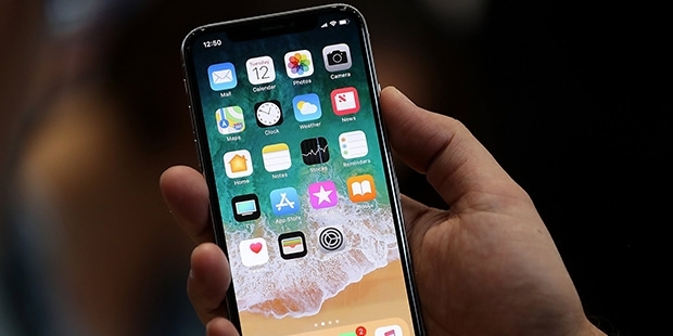 Yeni iPhone'ların fiyatı, vergilerle uçacak!