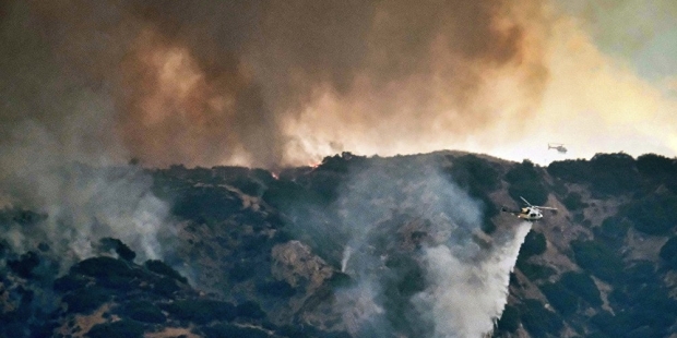 29 kişinin yaşamını yitirdiği California'daki yangın hâlâ söndürülemedi