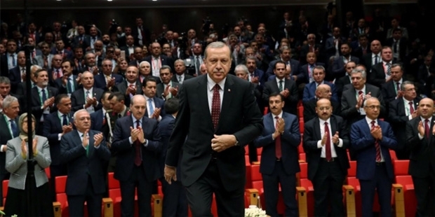 "Bunca zaman boşuna demedik, 'Gün gelir adalet herkese lazım olur' diye"