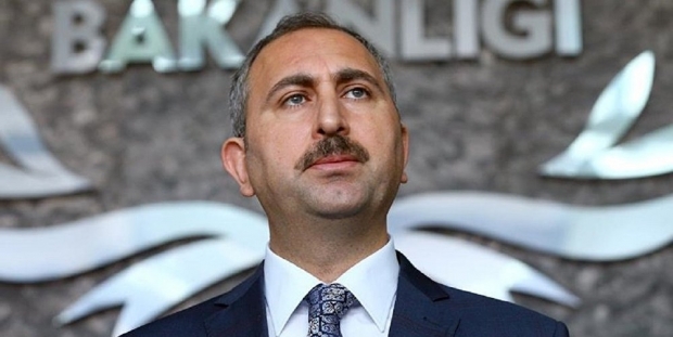 Adalet Bakanı: Tutuklu konsolosluk çalışanı yarın avukatıyla görüşecek