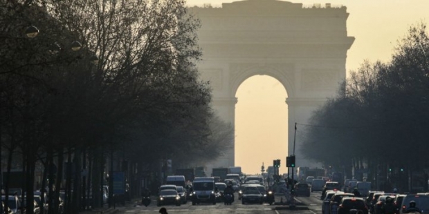 Dizel ve benzinli araçların Paris'e girişi yasaklanıyor