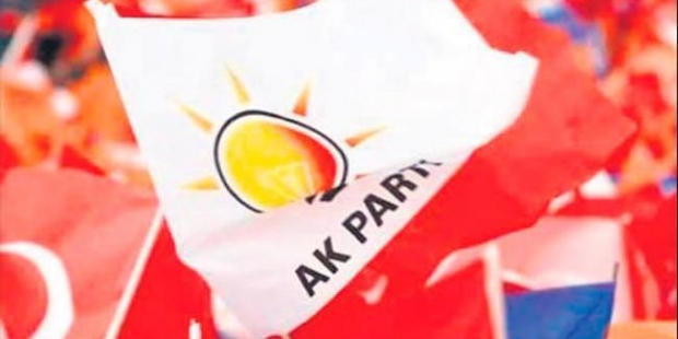 'AKP'de risk analizi': 2019'da önce genel, sonra yerel seçimlerin yapılması tartışılıyor