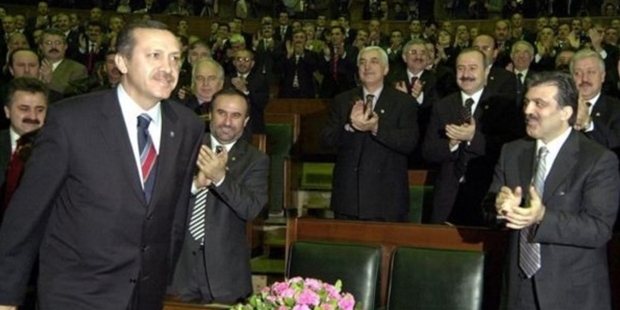 "Erdoğan, Gül'den uzun zamandır böyle bir çıkış bekliyordu, tartışma burada sona ermeyecek"