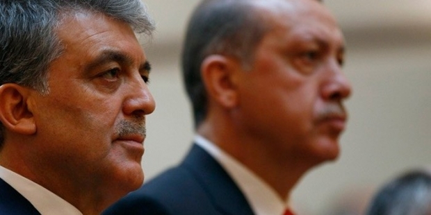 "Gül ile Erdoğan'ın yol arkadaşlığı, 16 yıldır güç ve taktikler savaşı olarak yürüyor"