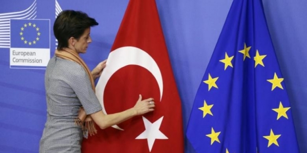 AB: Gazeteciler hapiste olduğu sürece Türkiye ile ilişkiler gelişmez