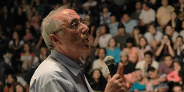 Ataol Behramoğlu: İlan edilmemiş bir dikta yönetiminde yaşıyoruz, fakat her kesimde uyanış başladı