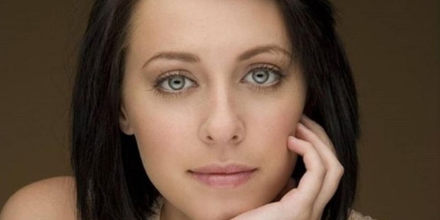 Ünlü oyuncu Jessica Falkholt hayatını kaybetti