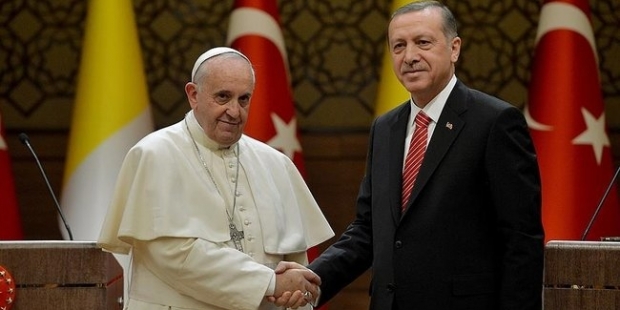 "Erdoğan, Vatikan'a yaptığı bağış sayesinde Papa ile görüşebildi!"