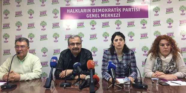 HDP'li Sırrı Süreyya Önder: Diz çökmeyeceğimizi anlamış olmalılar