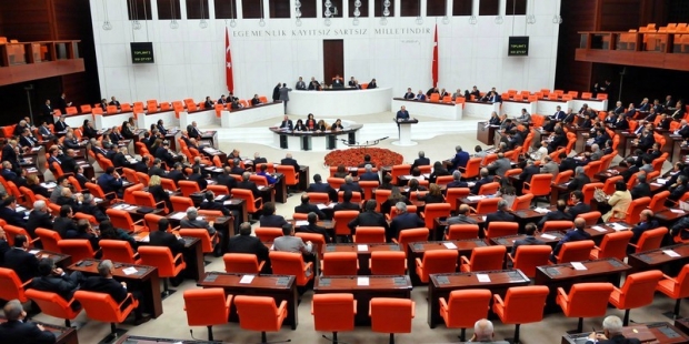TBMM'de 16 yaşındaki stajyere cinsel taciz!