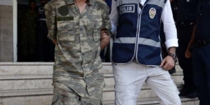 'FETÖ' operasyonunda 20 muvazzaf asker gözaltına alındı