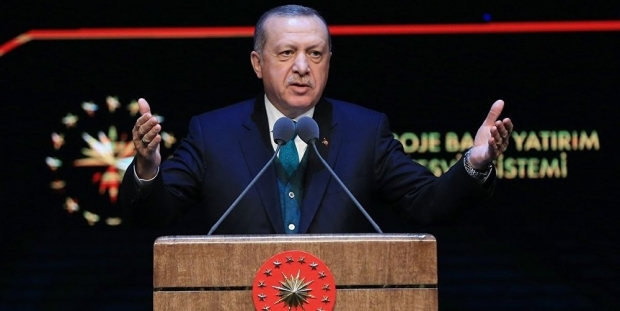 "AKP, ekonomik sıkıntıların etkisi artmadan seçimi atlatmak istiyor"