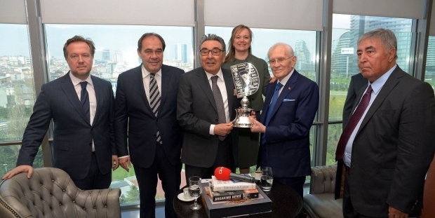 "Hürriyet'in yeni patronu, 700 milyon doların anapara ve faiz yükünü nasıl karşılayacak?"