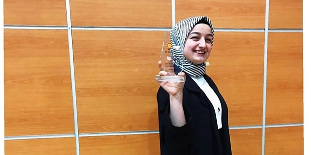 Atanamayan öğretmenin arkasından “Gittiği yer cehennem, CHP'nin bir oyu daha azaldı” dediği iddia edilen AKP'li yöneticiden açıklama