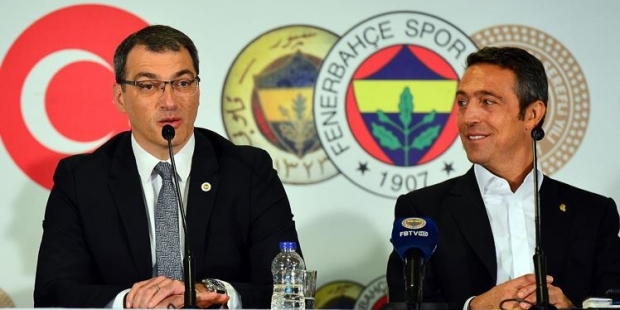 Comolli imzayı attı: Duvarları yıkmak istiyoruz