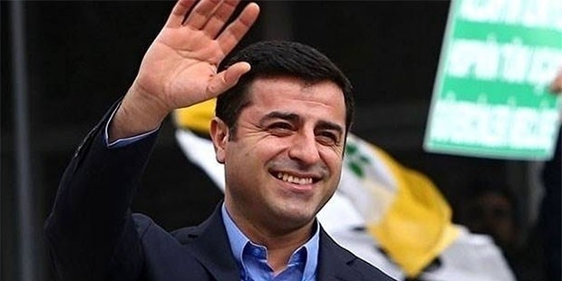 Demirtaş yeni bestesini telefonda söyledi