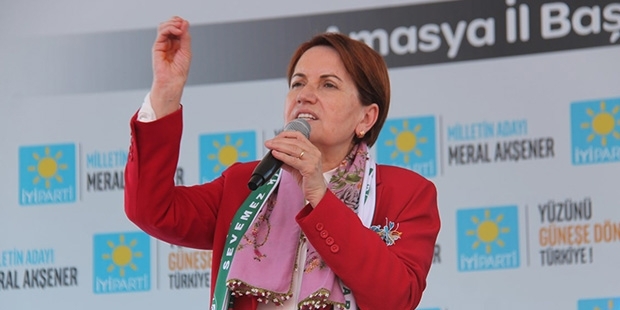 Meral Akşener: Başbakan hem yalan söylüyor hem iftira atıyor