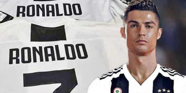 "Ronaldo, İtalya'yı da fethetmiş olmak, Messi'ye karşı bir farklılık daha yaratmak istiyor"