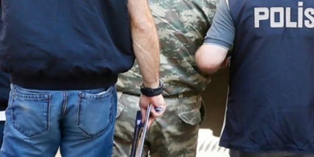 52 asker hakkında yakalama kararı