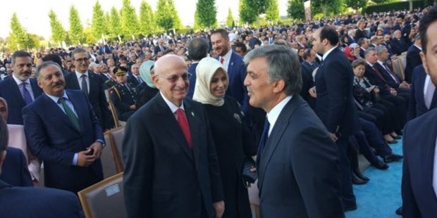 “Abdullah Gül'e yemin töreninde özel bir yer ayrılmıştı, çok özenli davranıldı”
