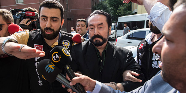 Adnan Oktar'ın gözaltına alınmasını değerlendiren Tayfun Atay: İslam, sistemin dinamosu haline geldiği için ihtiyaç kalmadı