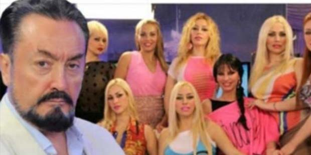 Adnan Oktar'ın grubundan ayrılan Özgül: Televizyon programı yasa dışı faaliyetleri kapatmak için yapılan bir şovdu