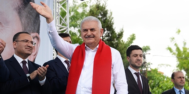 Son Başbakan'dan Habertürk yorumu: Birini kapattık, biri kaldı