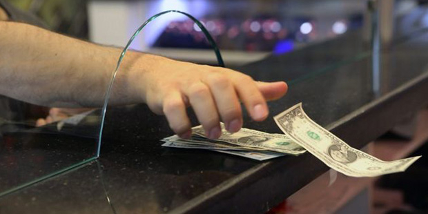 Dolar/TL, 5.90 sınırına çekildi