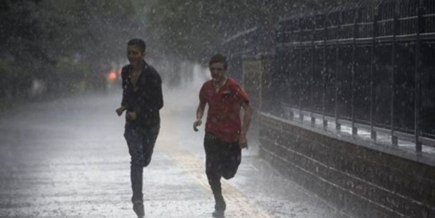 Meteoroloji uyardı: İstanbul'a sağanak geliyor!