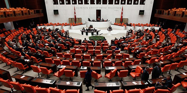 Milletvekillerine maaş kesme cezası verilemeyecek