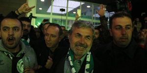 Aykut Kocaman'a Konya'da coşkulu karşılama; "Hoş geldin Godfather"